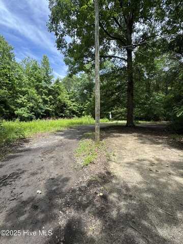 2526 Moulton Drive, La Grange, NC 28551