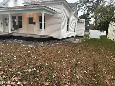 423 Snow Hill Street, Ayden, NC 28513