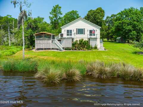 106 Overlook Road, Chocowinity, NC 27817