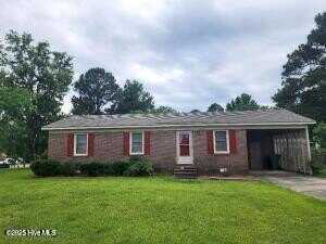 512 Vernon White Road, Winterville, NC 28590