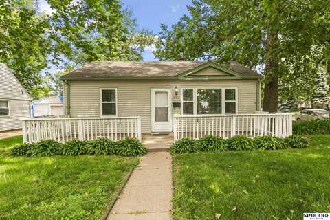 402 W 30th Avenue, Bellevue, NE 68005