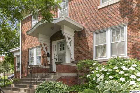 602 N 85 Street, Omaha, NE 68114