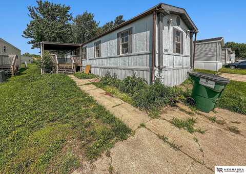 3601 NW Orange Court, Lincoln, NE 68521
