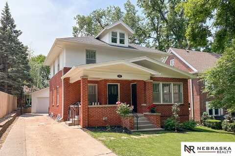 5311 Howard Street, Omaha, NE 68106