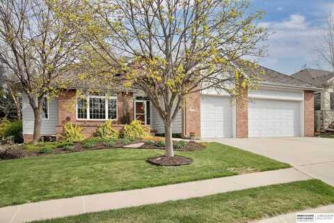 18926 Pierce Plaza, Omaha, NE 68130
