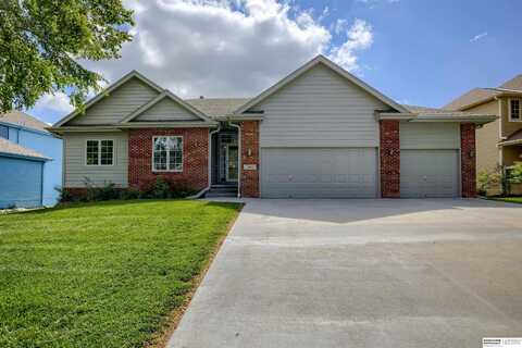 11917 S 53 Street, Bellevue, NE 68133