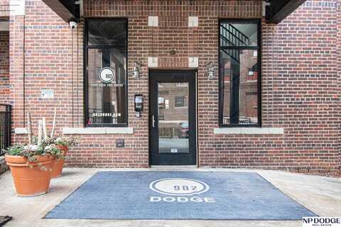 902 Dodge Street, Omaha, NE 68102