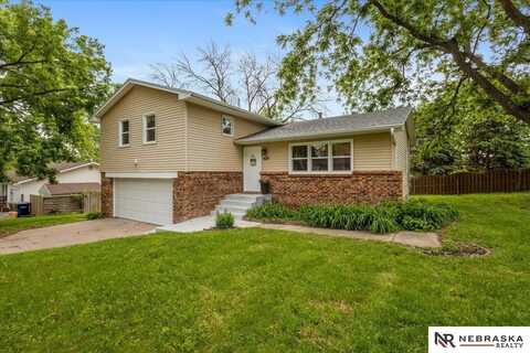 8261 Stephanie Lane, Bellevue, NE 68147