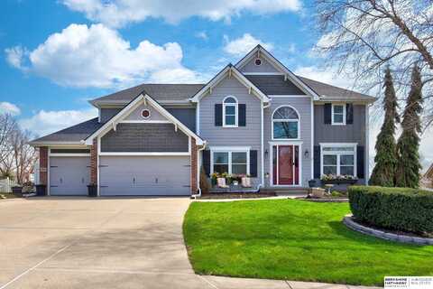 9700 Val Verde Drive, La Vista, NE 68128