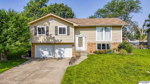 506 Corral Street, Papillion, NE 68046