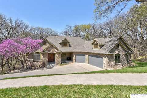 5016 S 237th Circle, Elkhorn, NE 68022