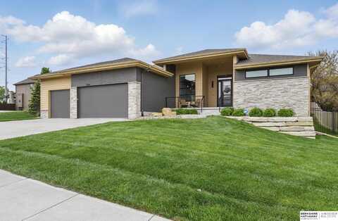 926 S 185th Street, Omaha, NE 68022