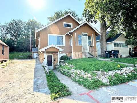 623 S 33rd Street, Omaha, NE 68105