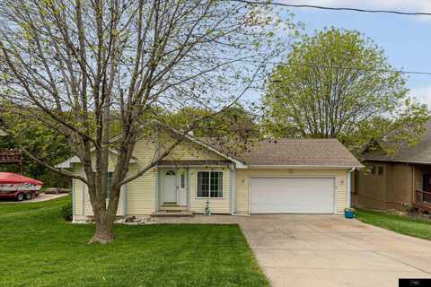 8887 Verdon Circle, Plattsmouth, NE 68048