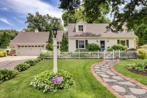1101 Dillon Drive, Omaha, NE 68132
