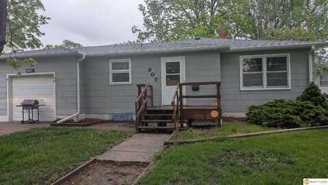 907 Black Hills Avenue, Alliance, NE 69301