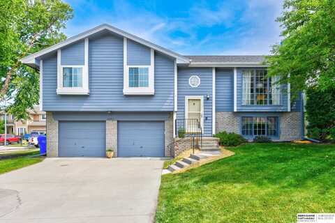 6705 Hillcrest Lane, La Vista, NE 68128