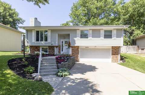 5424 S 151 Street, Omaha, NE 68137