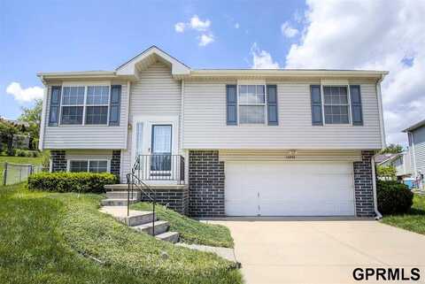 13520 Westport Circle, Bellevue, NE 68123
