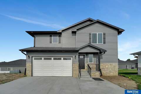 3556 Pearl Crescent Drive, Lincoln, NE 68504