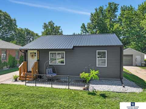 5635 Hartley Street, Lincoln, NE 68507