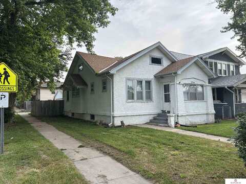 2744 Titus Avenue, Omaha, NE 68112