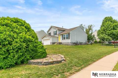 13518 Westport Circle, Bellevue, NE 68123