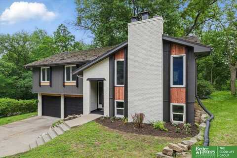 809 Hawthorne Court, Council Bluffs, IA 51503