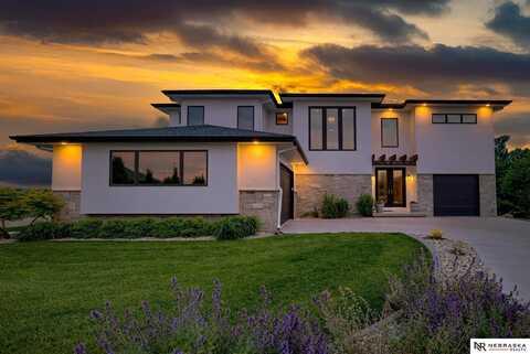 18889 Patrick Circle, Omaha, NE 68022