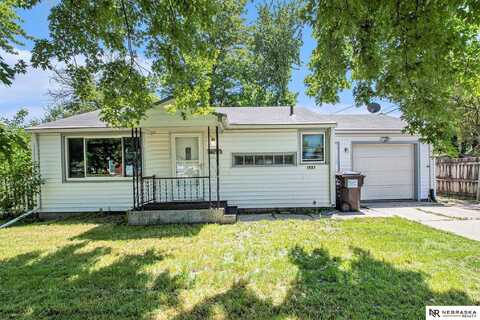 1521 W Q Street, Lincoln, NE 68528