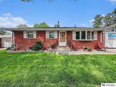 4451 S 45th Street, Lincoln, NE 68516