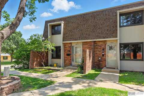 5604 S 92 Plaza, Omaha, NE 68127