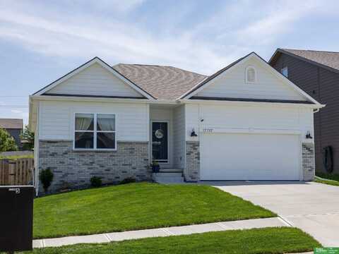 17717 Ogden Street, Omaha, NE 68116