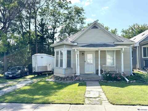 2121 N 30th Street, Lincoln, NE 68503