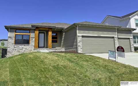 17660 Weber Street, Bennington, NE 68007