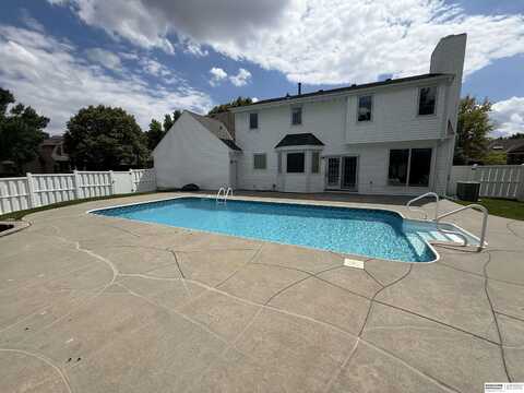 13406 Erskine Street, Omaha, NE 68164