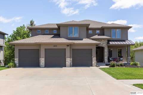 2203 N 188th Avenue, Elkhorn, NE 68022