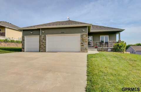 3320 Fairway Drive, Plattsmouth, NE 68048
