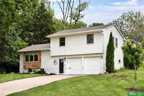 2833 S 107 Street, Omaha, NE 68124