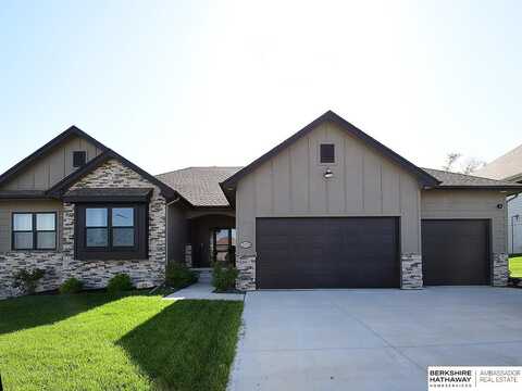 10309 S 102 Street, Papillion, NE 68046