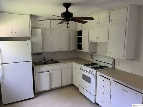 7524 Valley Road, La Vista, NE 68128