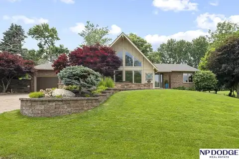 2723 Eagle Drive, Fremont, NE 68028