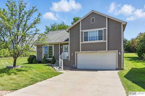 5135 N 159th Circle, Omaha, NE 68116