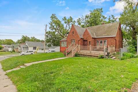 5101 Maple Street, Omaha, NE 68104