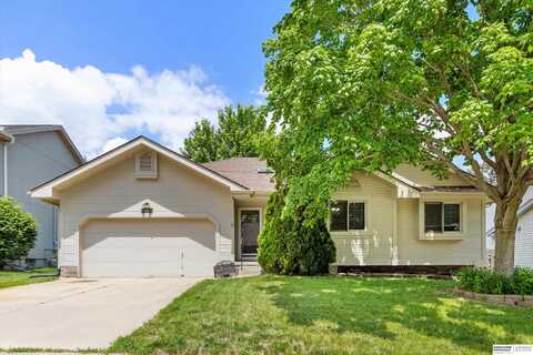 15212 Emmet Street, Omaha, NE 68116