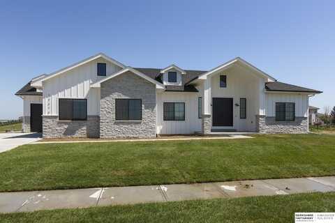5717 S 200th Circle, Omaha, NE 68135