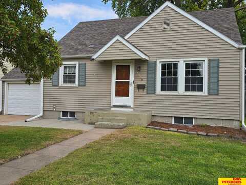 1506 E 1st Street, Fremont, NE 68025