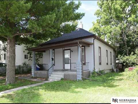 735 S 21st Street, Lincoln, NE 68510