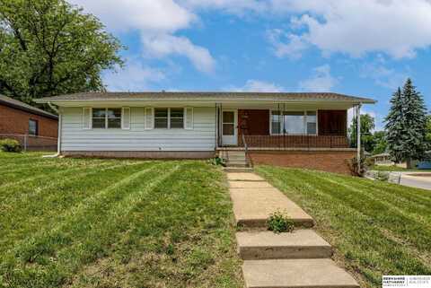 5002 S 77th Avenue, Ralston, NE 68127