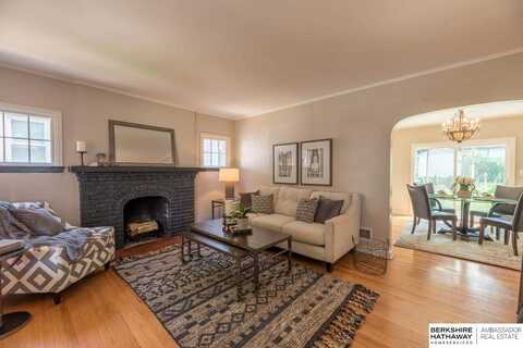 4679 Poppleton Avenue, Omaha, NE 68106